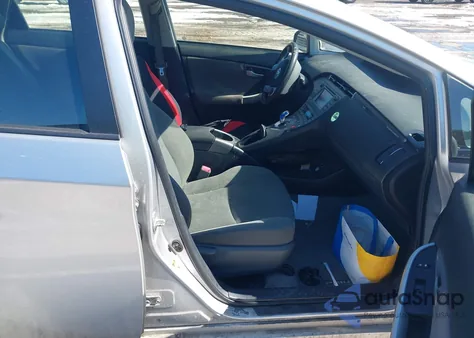 2013 Toyota Prius Plug-In z USA, uszkodzony, nr VIN JTDKN3DP6D3044527